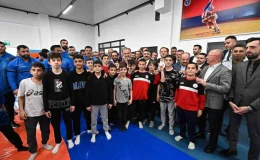 Bursa Büyükşehir Belediyesi Millet Mahallesi’nde Gençlik ve Spor Merkezi Açtı