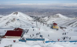 Palandöken’de Yoğun Kar Sezonu Mart Ayı Sonuna Kadar Uzayabilir